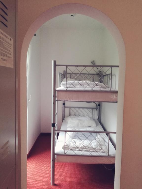 Hostel Der Athleten การ์มิช-พาร์เทนเคียร์เชน ภายนอก รูปภาพ