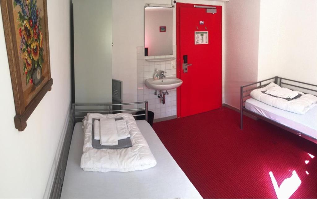 Hostel Der Athleten การ์มิช-พาร์เทนเคียร์เชน ภายนอก รูปภาพ